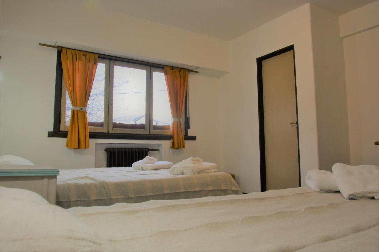 Hospedaje Los Alpes ซานคาร์ลอส เด บาริโลเช ภายนอก รูปภาพ